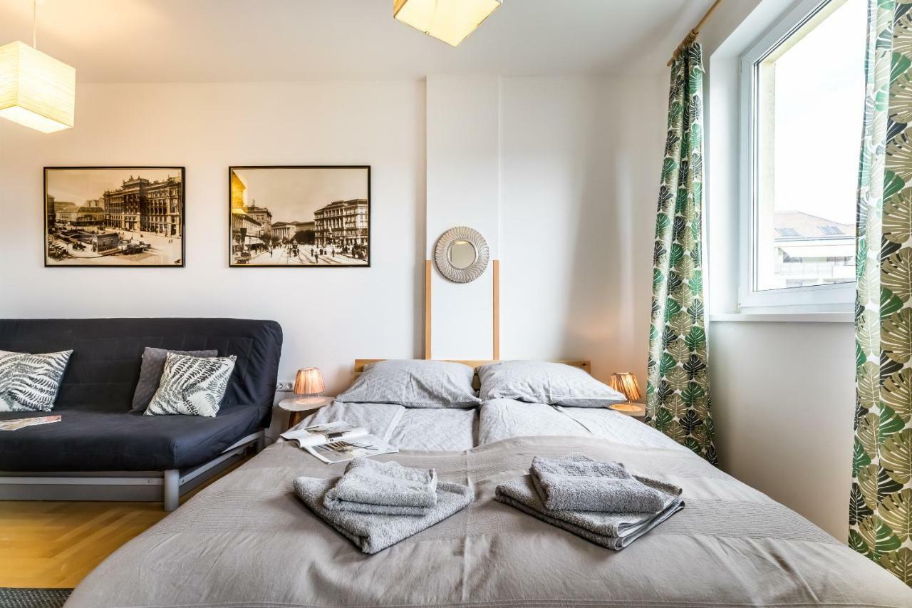 Bpr Hello Hollo Apartment