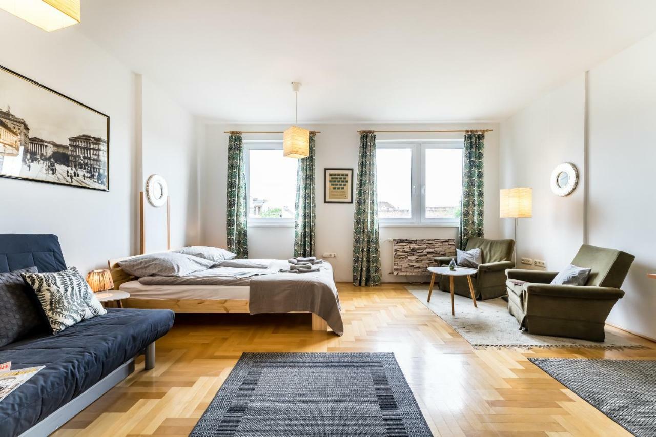 Apartment Bpr Hello Hollo *